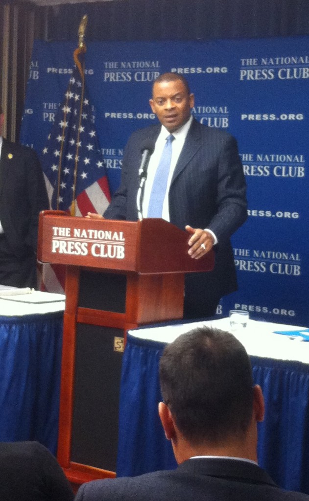 U.S. Department of Transportation Secretary Anthony Foxx speaks at the National Press Club; 9/9/15 - Photo by ASCE