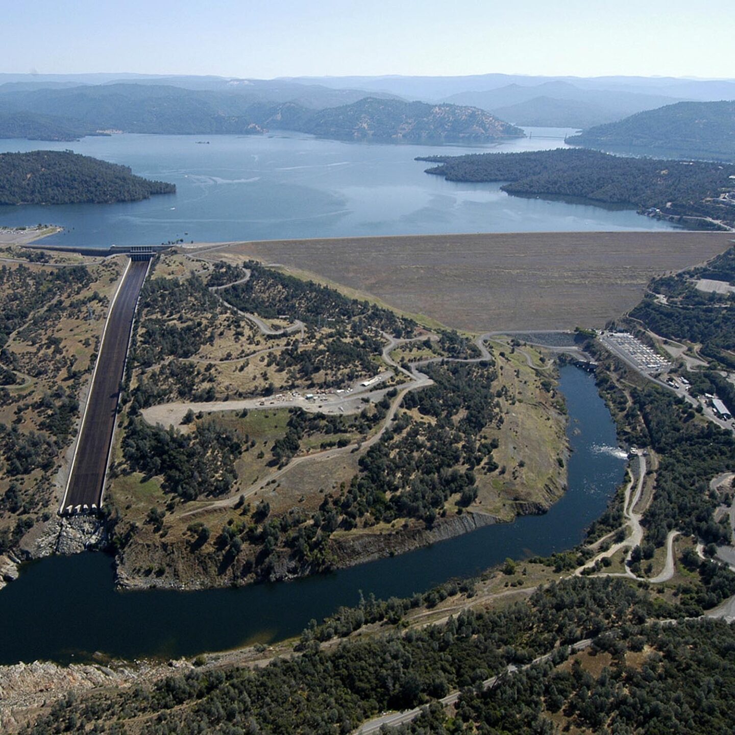Orville Dam Crisis in California
